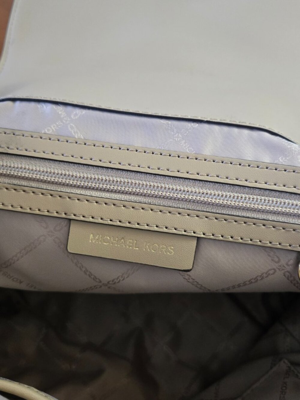 Michael Kors Freya leather backpack - Picture 8 of 10